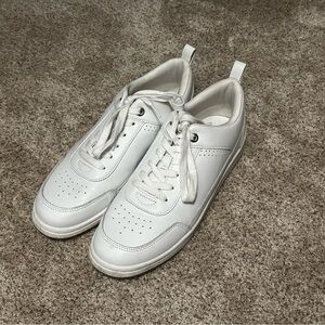 Universal Thread White Shoes